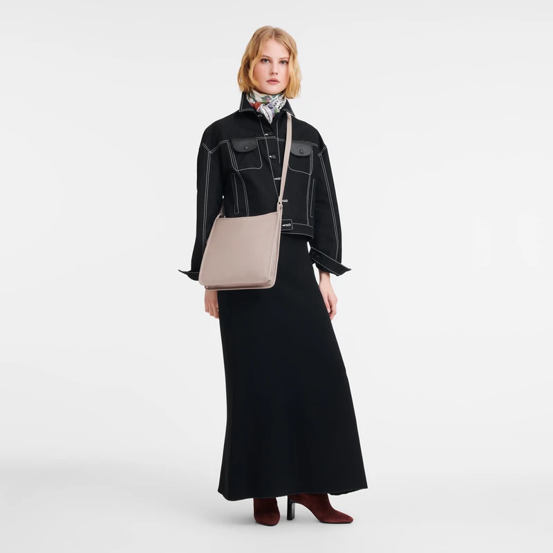 Longchamp Le Foulonné M Crossbody Bag Turtledove - Leather 4 Longchamp Le Foulonné M Crossbody Bag Turtledove - Leather - Image 2