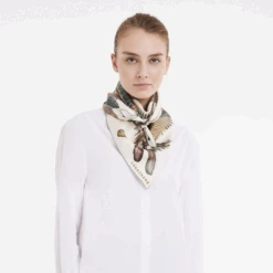 Longchamp Collier Massaï Silk Scarf 90 Khaki - Silk -Longchamp L6379SOIA23 1