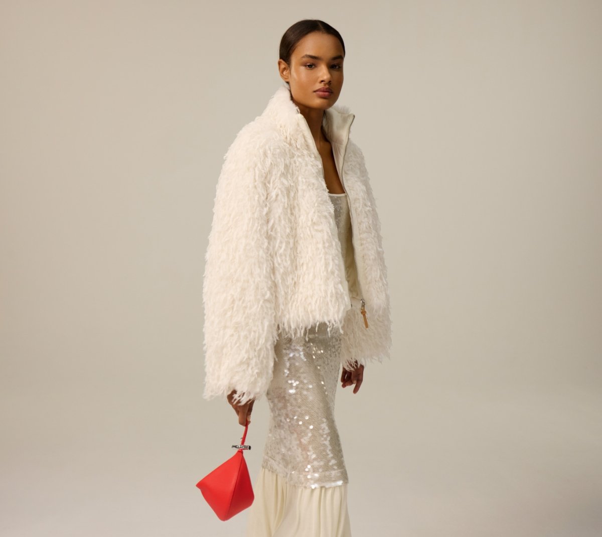 Front Page 3 Front Page -Longchamp 1220x1070 Desktop Carrousel